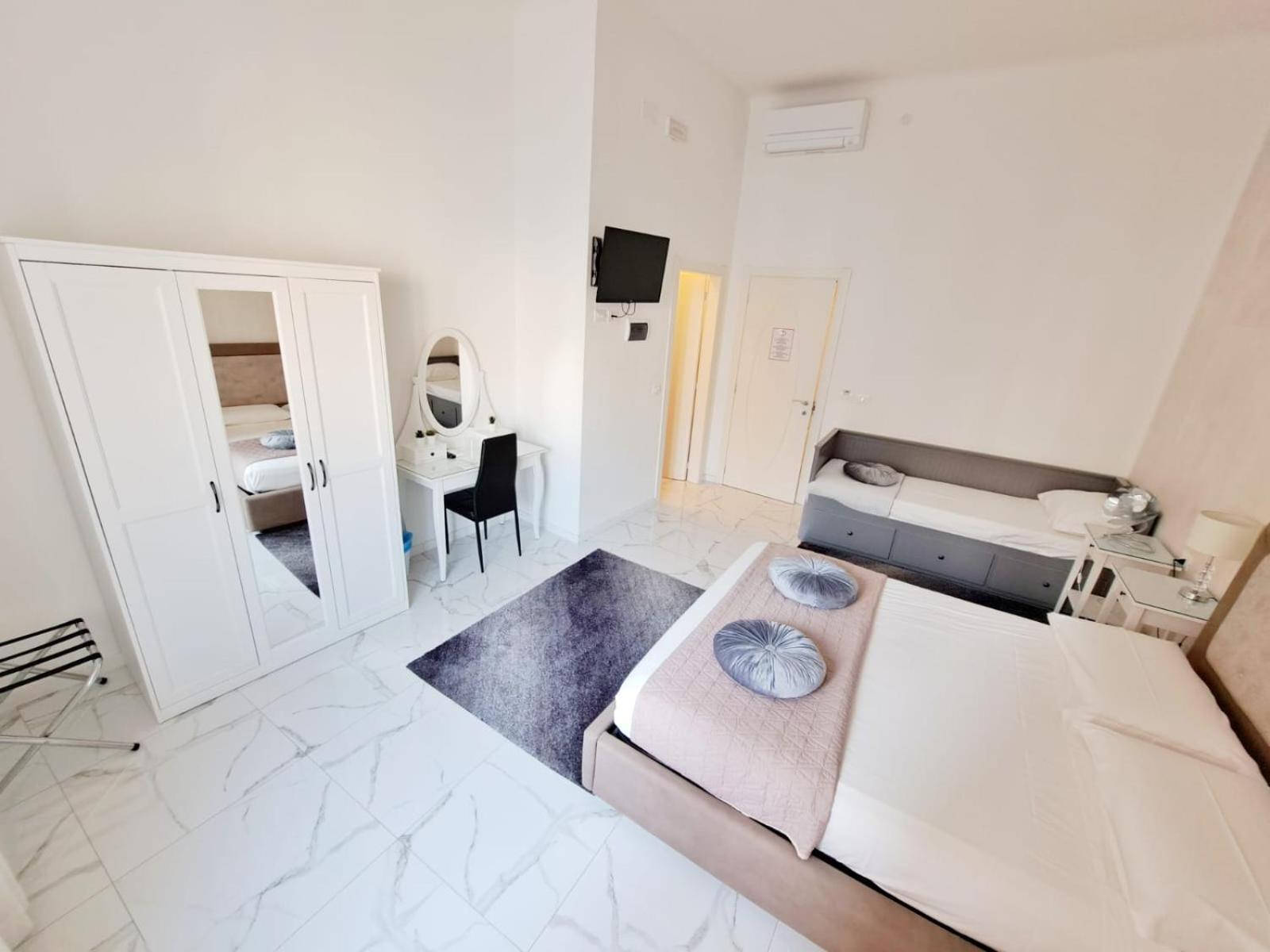 The Gallery Boutique Rooms Trieste Ngoại thất bức ảnh