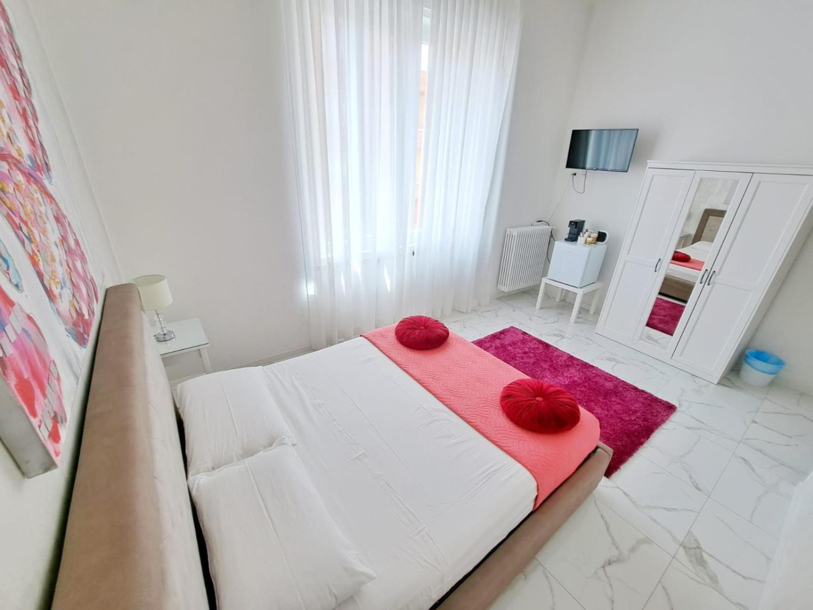 The Gallery Boutique Rooms Trieste Phòng bức ảnh
